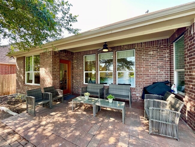 Building Photo - 22626 Fanwick Dr