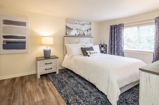 Windsor House Apartments
