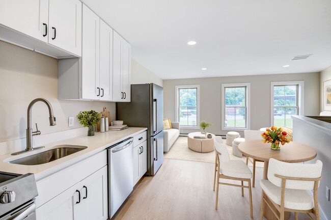 Welcome to Waterfront at the Strand, where modern living meets comfort. Enjoy a bright, open-concept kitchen and living space designed for relaxation and socializing. Don’t miss your chance to call this home—schedule a tour today!