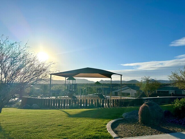 Photo - BRAND NEW HOME ANTHEM AREA