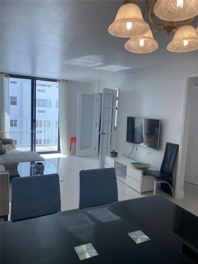 Photo - 4301 Collins Ave Unit 703