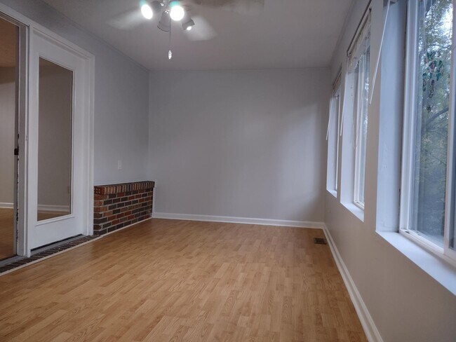 Photo - 2 bedroom 1.5 bath condo near ETSU