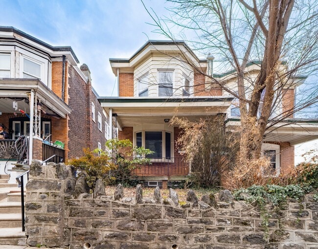 Photo - 132 Lauriston St