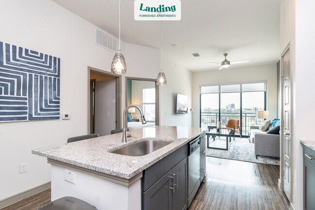 Photo - 5350 Pinehurst Park Dr Unit 2 - 567.1382872