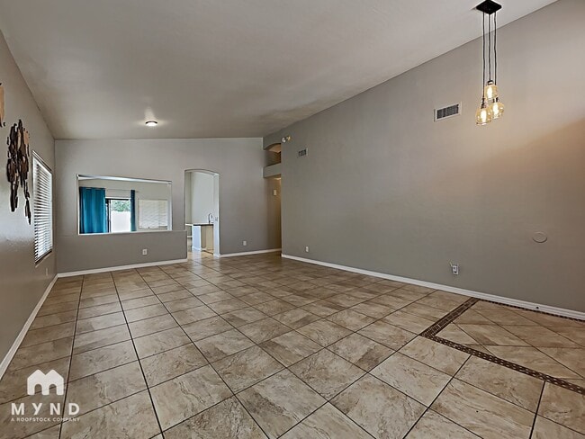 Photo - 1865 E Chilton Dr