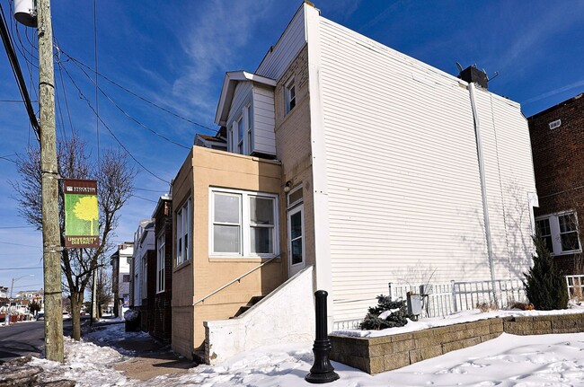 Photo - Well-kept 3 Bed, 1 Bath Single Family Home - Schedule your tours now!