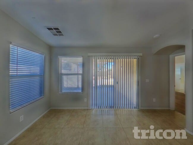 Photo - 45310 W Norris Rd