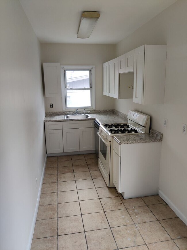Photo - 12 Rowan St Unit 1R