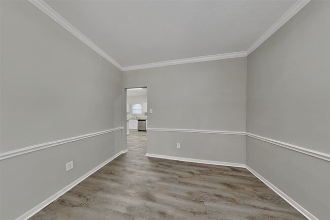 Photo - 6114 Berkshire Park Dr