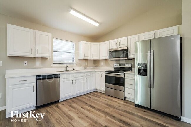 Photo - 308 Palisades Ave