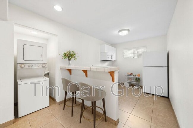 Photo - 221 Cabrillo St Unidad C