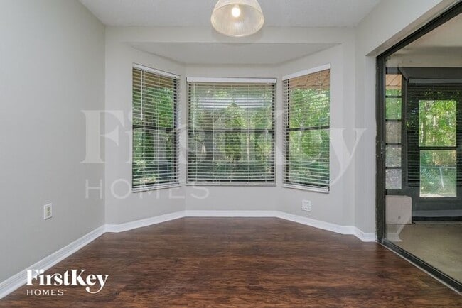 Photo - 8604 Knob Hill Ct