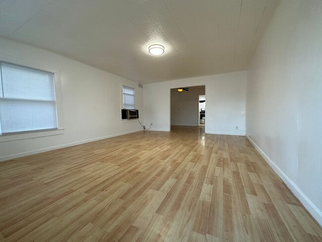 Photo - 405 Buchanan St