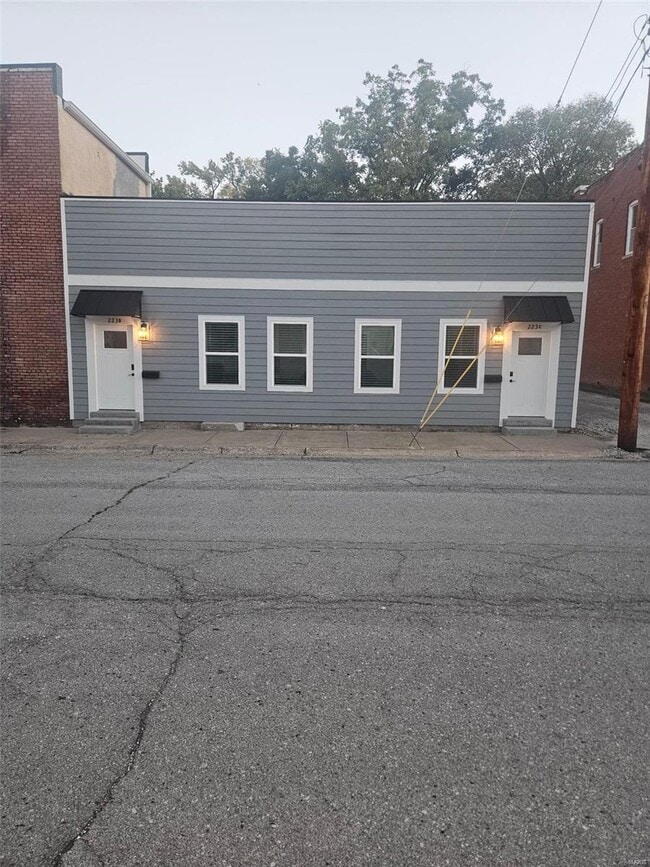 Unit B & C - 223 Main St Unit C