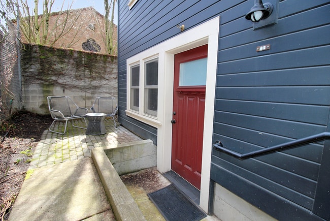 Photo - 220 NW 17th Ave Unit A-2