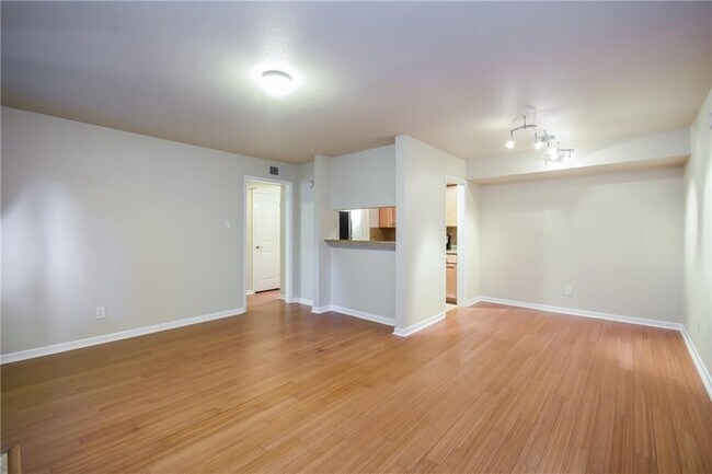 Photo - 3204 Menchaca Rd