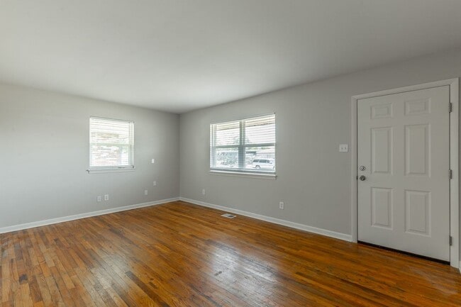 Photo - 1605 Foust St