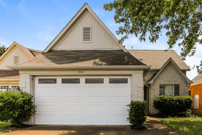 Photo - 1020 Milano Cove House