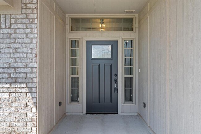 Photo - 13325 SW 8th St