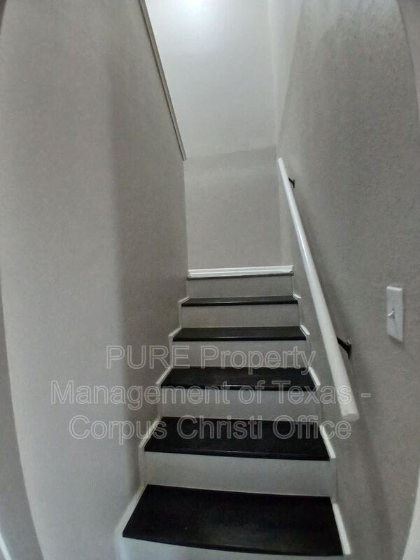 Photo - 5001 Middlecoff Cir