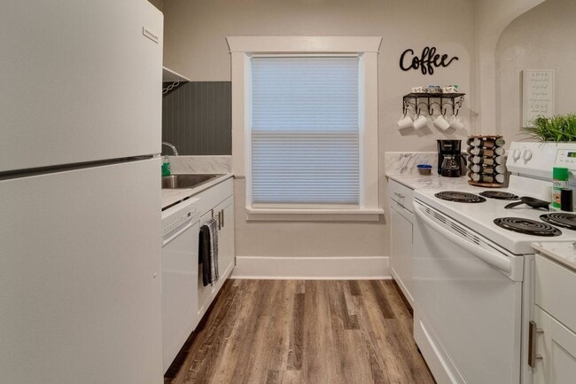 Photo - The Garland Suites (Furnished)