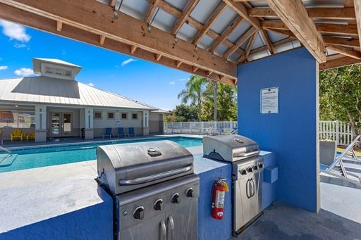 Photo - Miramar Apartments