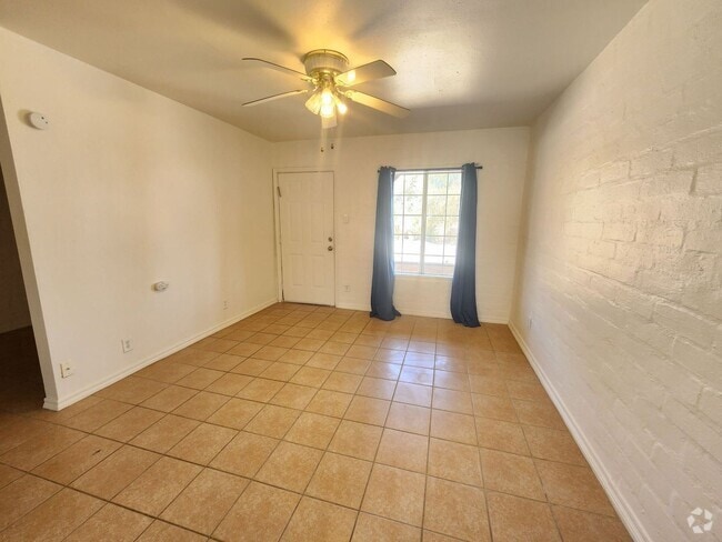 Building Photo - 7153 Elm Ave Unit 2 Rental