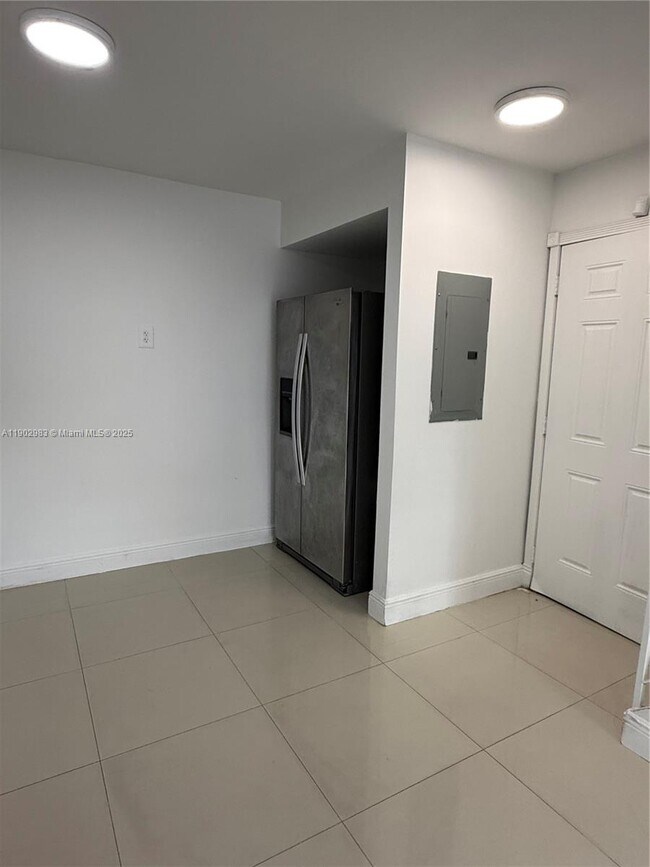 Photo - 603 SW 11th Ave Unit 3