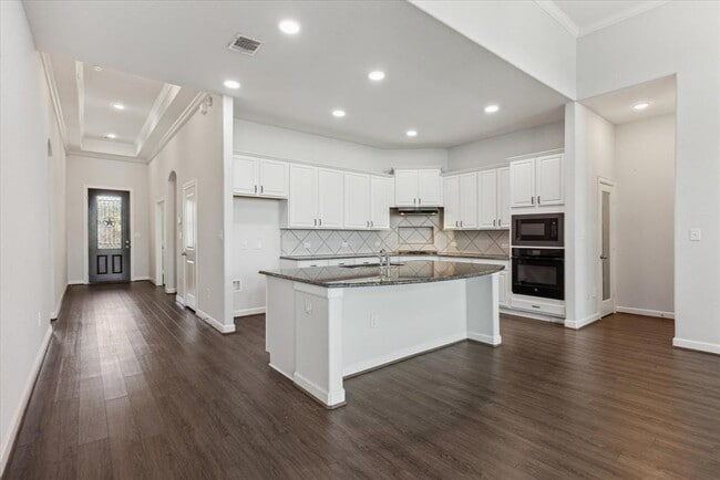 Photo - 623 Baretta Loop