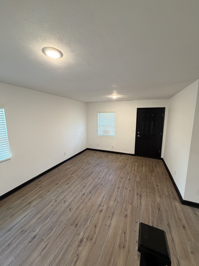 2020 Val Vista Ct