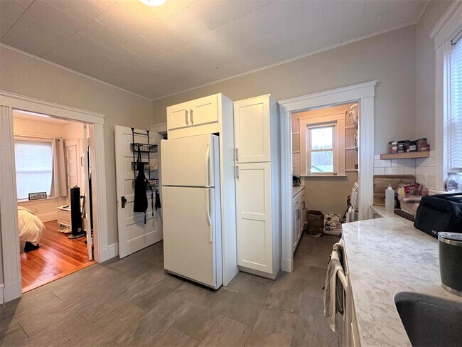 Photo - 137 Dudley St Unit 2