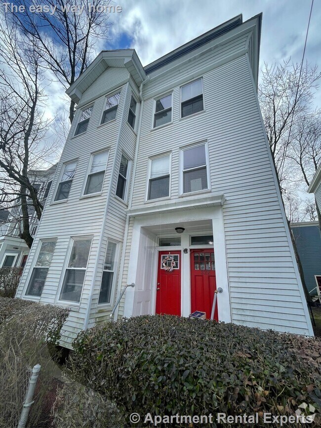 Building Photo - 322 Beacon St Unit 2 Rental