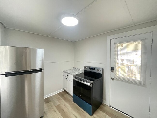 Photo - 16 Avon St Unit 4