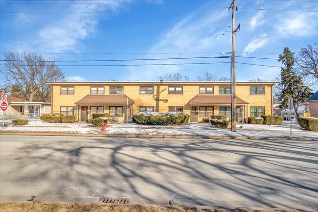 Photo - 18333 Wentworth Ave