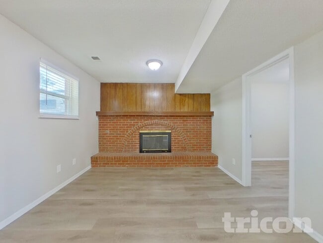 Photo - 348 S 29th Ave
