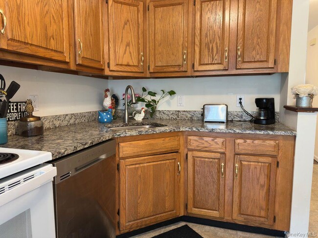 Photo - 1870 Baldwin Rd Unit 30