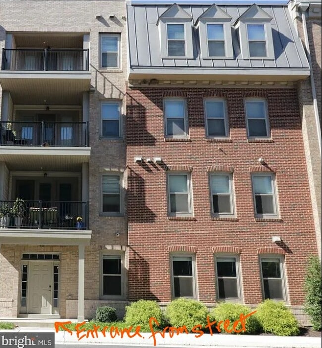 Building Photo - 23631 Havelock Walk Ter Unit 113