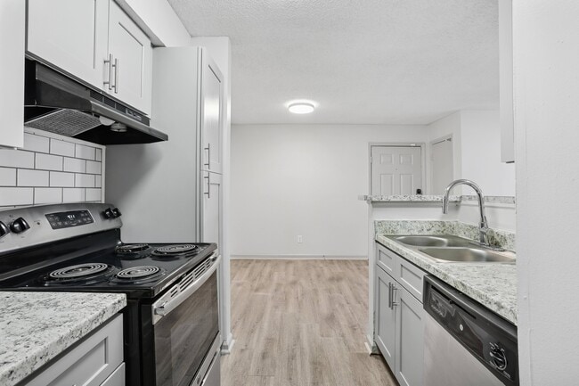 Building Photo - Park on Sweetwater