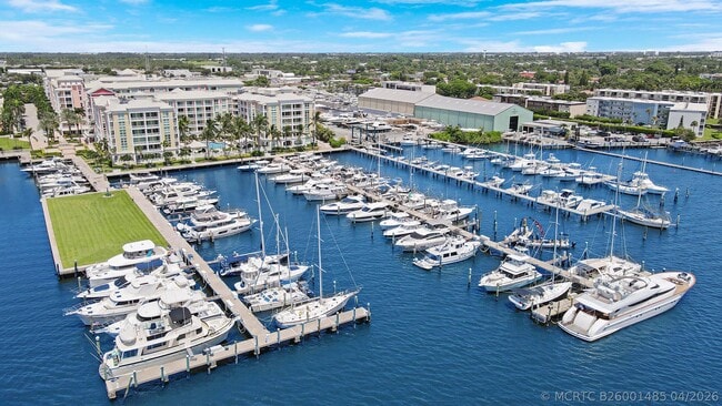 Building Photo - 806 E Windward Way Unit 508