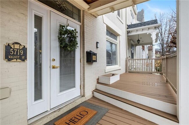 Photo - Luxurious 5-Bedroom Rental in the Heart of...