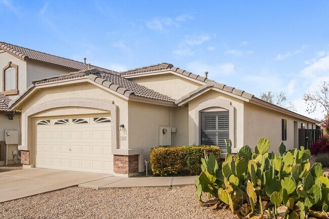 Photo - 3424 E Wahalla Ln