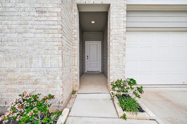 Photo - 4242 Wilsford Oak Wy