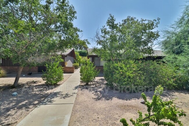 Photo - 2323 S College Ave Unidad Apt. 6