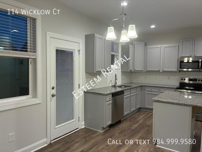 114 Wicklow Ct