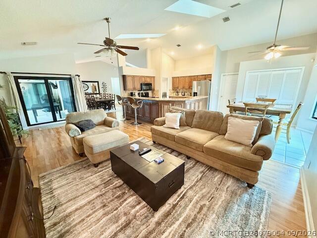 1919 Lindsey Ct