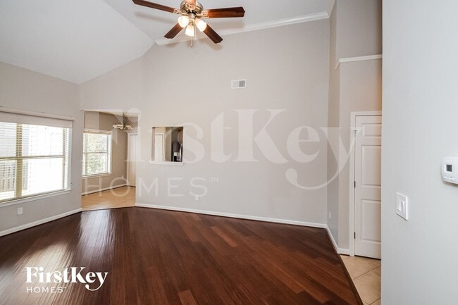 Photo - 2136 Parsons Dr