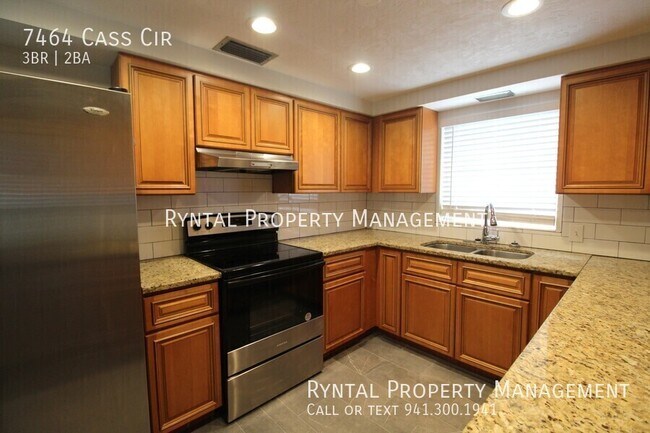 Photo - 7464 Cass Cir