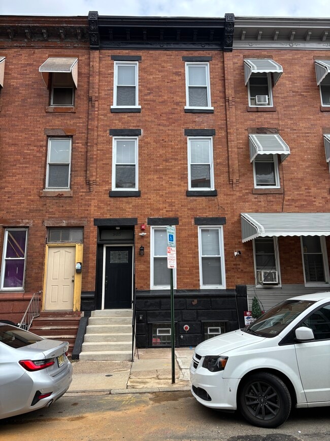 Building Photo - 905 W Susquehanna Ave Rental