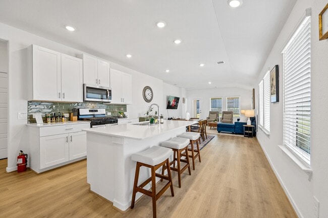 Photo - 1940 Velvet Oak Ln