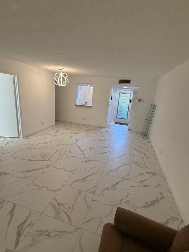 Photo - 8 Willowbrook Ln Unit 106
